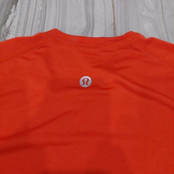 Lululemon Orange Silverescent Training Short Tee, Men's 2XL - Picture 4 of 9